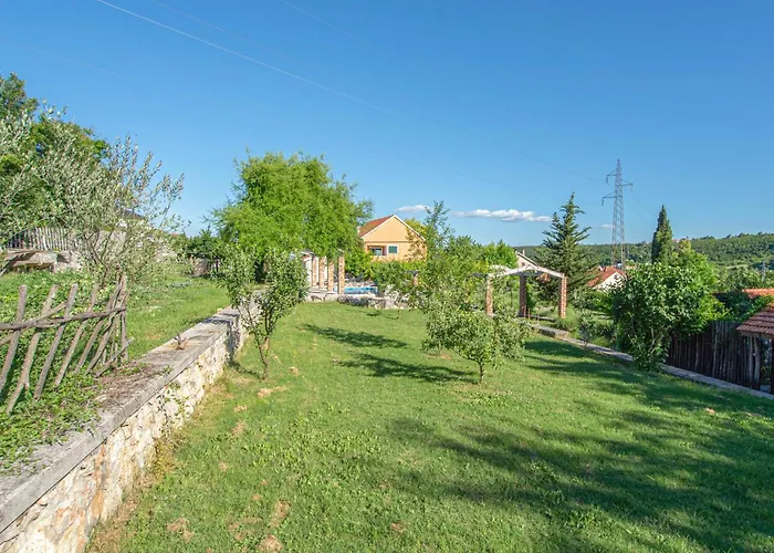 Pet Friendly Home In Sinj With Sauna