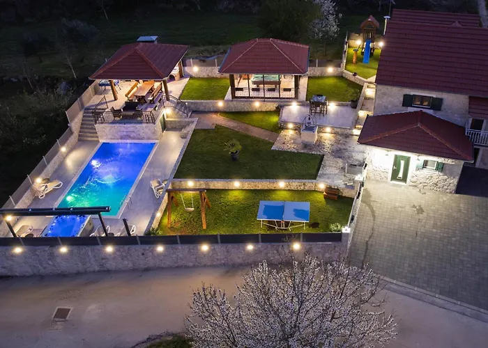 Villa Ivandvor